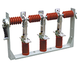 GND5-12 上隔离开关